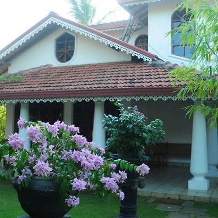 Sujeewani Villa Negombo Buitenkant foto
